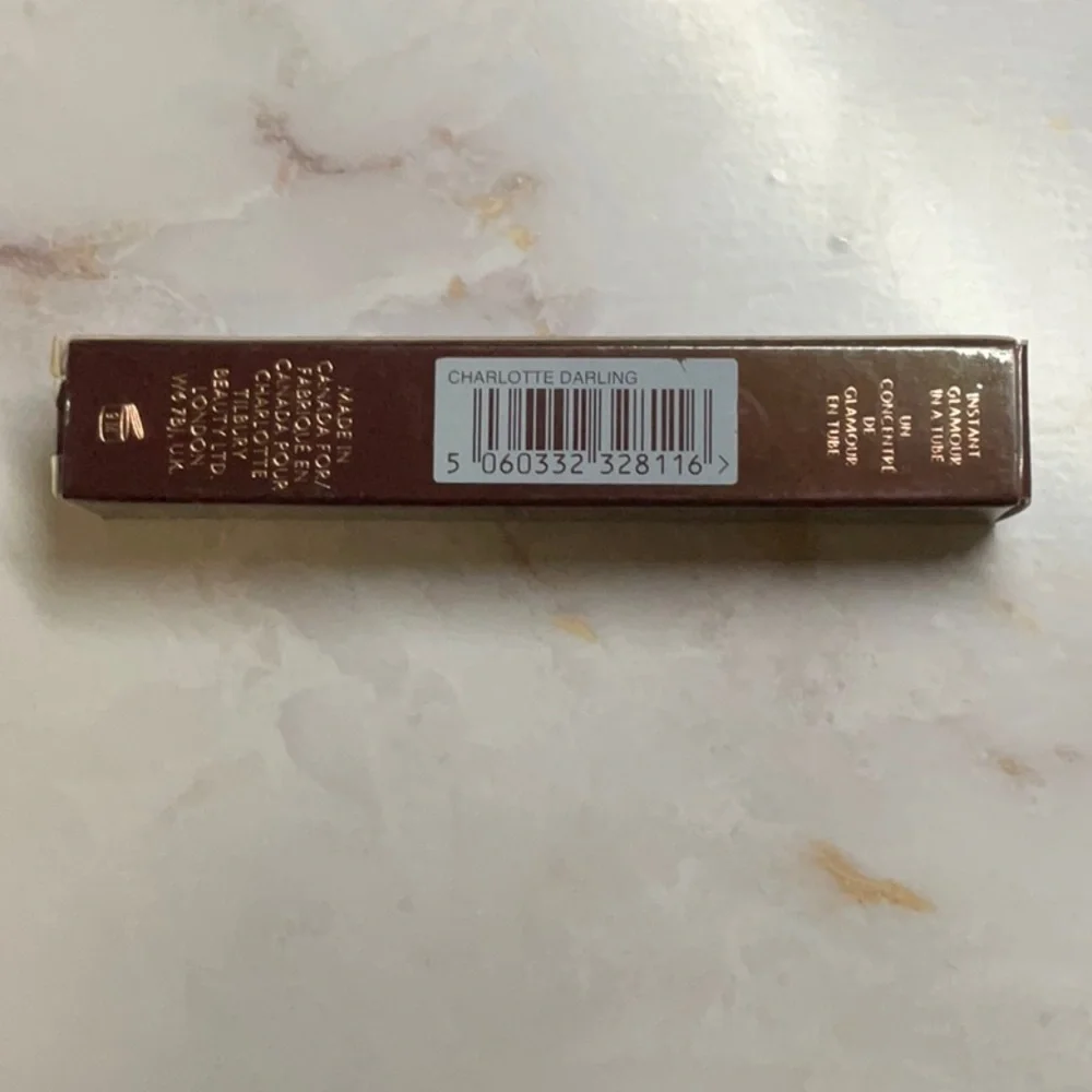 Charlotte Tilbury Matte Contour Liquid Lipstick in Charlotte Darling